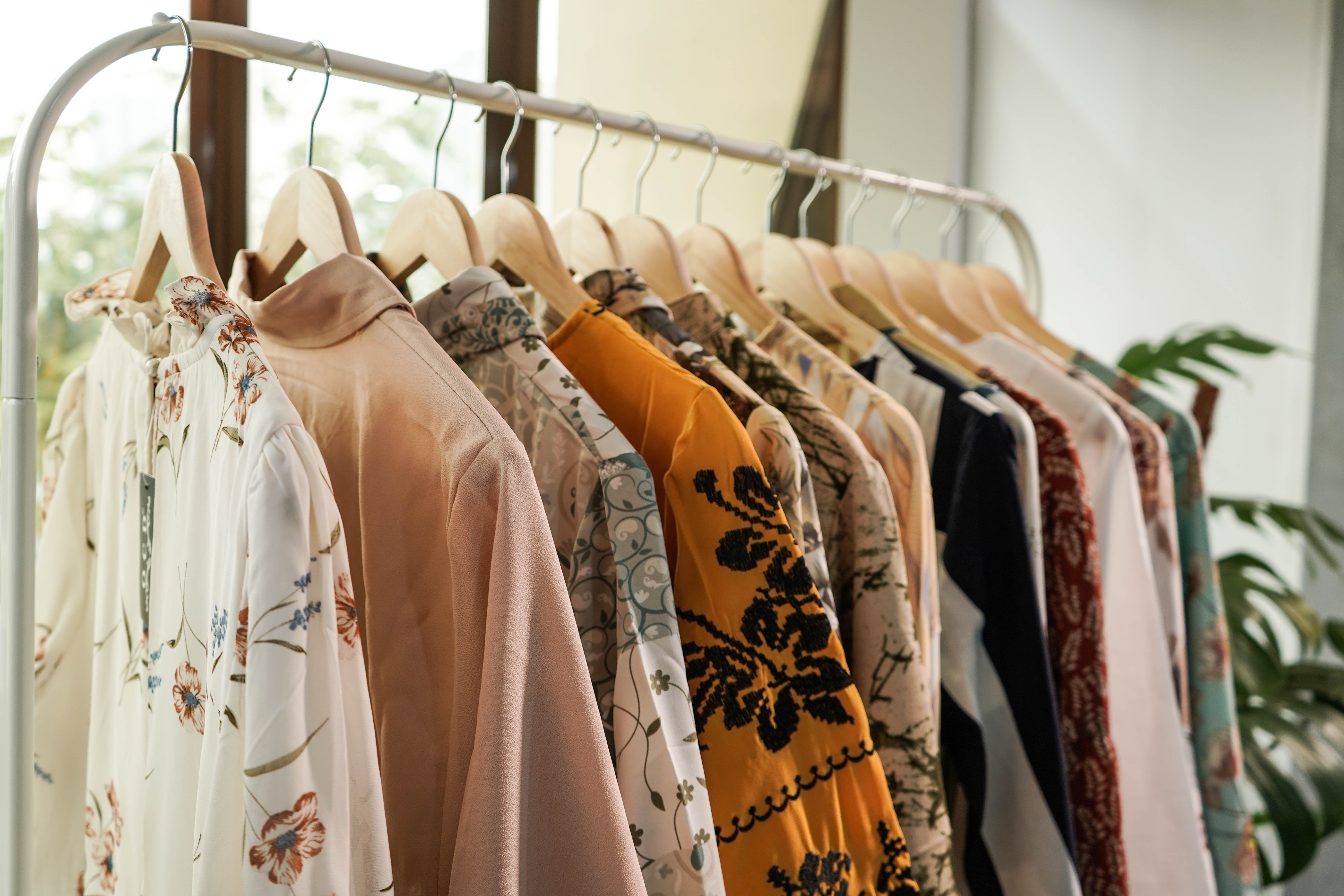 アップルハウスのお洋服が入荷しました。